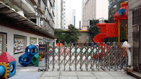 荷花幼兒園伸縮門 荷花幼兒園伸縮門